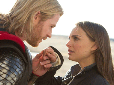 Chris Hemsworth's wife replaced Portman in Thor kissing scene Chris Hemsworth's wife replaced Portman in Thor kissing scene