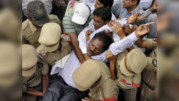 Protests over Telangana disrupt Andhra Pradesh assembly