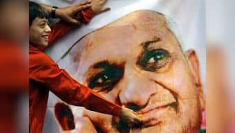 Anna Hazare asks Prithviraj Chavan to ensure implementation of laws