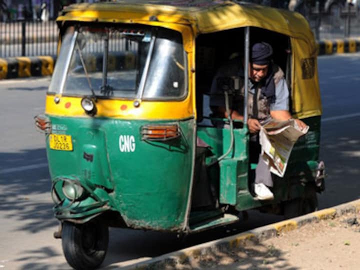 CNG price rise: Kejriwal hints are auto fare hike