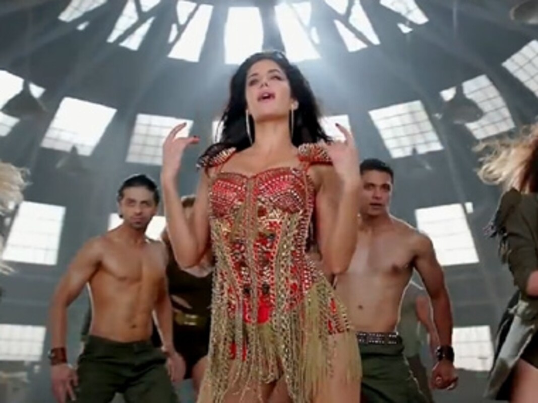 1200px x 800px - Katrina Kaif's looking hot in Dhoom:3, but what's she  wearing?-Entertainment News , Firstpost