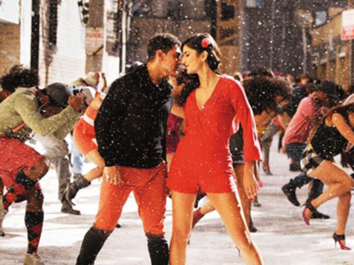 Dhoom:3 strikes gold at box office, heading towards Rs 300 cr mark 