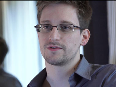 Guardian, NYT say Edward Snowden 'justified,' deserves leniency Guardian, NYT say Edward Snowden 'justified,' deserves leniency