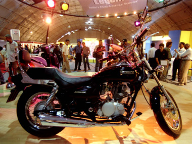 Kawasaki launches Z1000 and Ninja 1000 in India at Rs 12 lakh each Kawasaki launches Z1000 and Ninja 1000 in India at Rs 12 lakh each