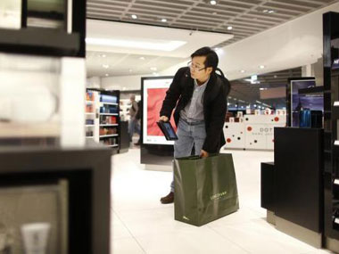 Gucci to L'Oreal: Luxury brands step up battle to target travel shoppers Gucci to L'Oreal: Luxury brands step up battle to target travel shoppers