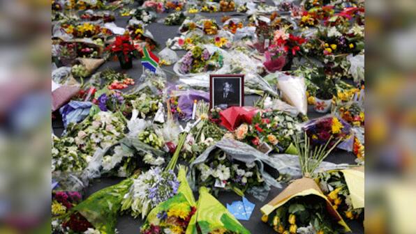 South Africans hold day of prayer for Mandela