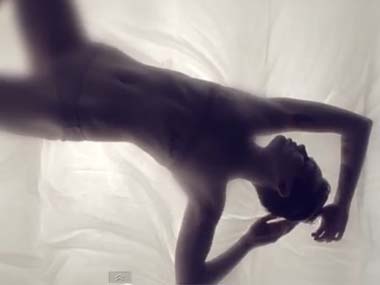 Miley sings for a man, but doesn't seem to need one in her new video Miley sings for a man, but doesn't seem to need one in her new video