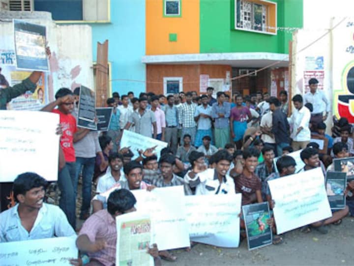 Locals block road after finding 7-year-old girls mutilated body Locals block road after finding 7-year-old girls mutilated body