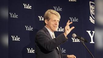 Nobel-winning economist Robert Shiller warns of US stock market bubble