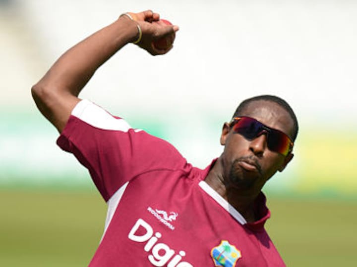 Shillingford suspended from bowling in international cricket