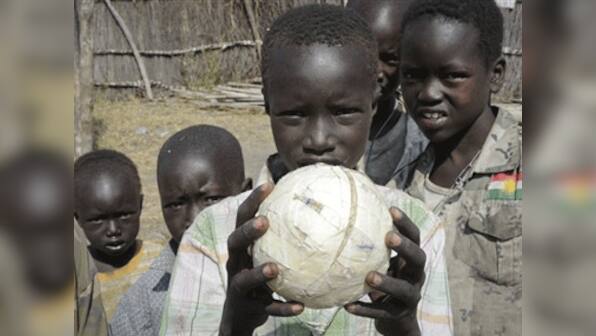 South Sudan's government agrees to end hostilities after ethnic clashes