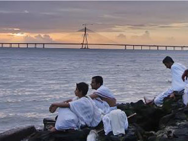 Directors' favourites: Ship of Theseus, The Lunchbox get Thumbs up in 2013 Directors' favourites: Ship of Theseus, The Lunchbox get Thumbs up in 2013