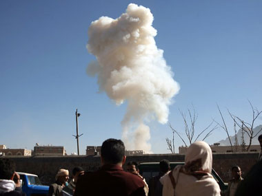 Yemen: al-Qaida affiliate threatens to kill US hostage Yemen: al-Qaida affiliate threatens to kill US hostage