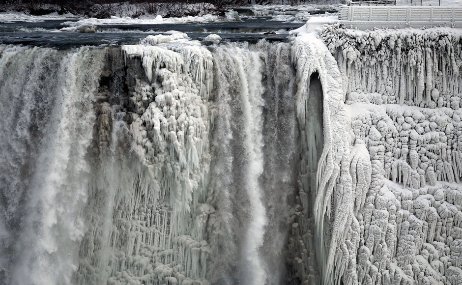 Photos: Niagara Falls literally stopped in its tracks due to US chill Photos: Niagara Falls literally stopped in its tracks due to US chill
