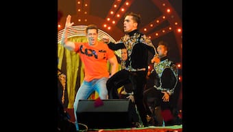 Photos: Salman, Madhuri, Alia perform at Saifai Mahotsav in UP