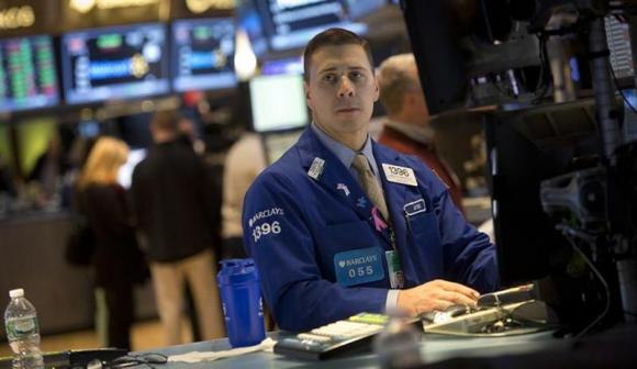 Copper and oil slide, world equities dip Copper and oil slide, world equities dip