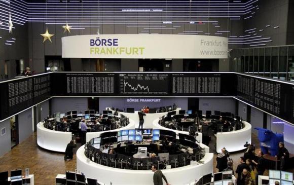 Dollar retains gains, stocks flat after Fed minutes Dollar retains gains, stocks flat after Fed minutes