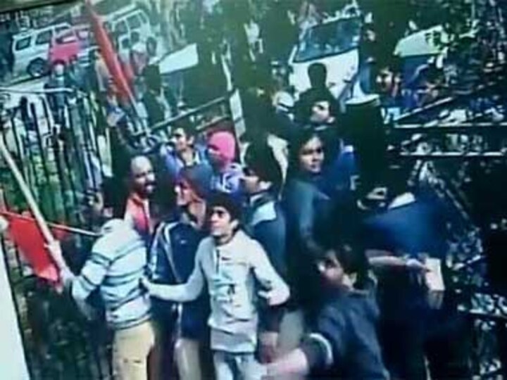 AAP office attack: Hindu Rakshak Dal leader Bhupendra Tomar held