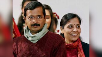 After 'janta darbar' chaos, Kejriwal seeks complaints online