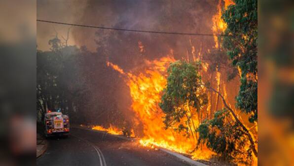 1 dead, 27 homes destroyed in Perth wild fire
