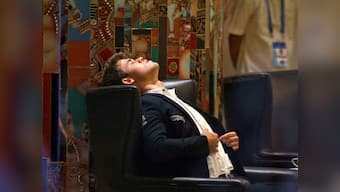 Chess: Magnus Carlsen beats Bill Gates in just 71 seconds