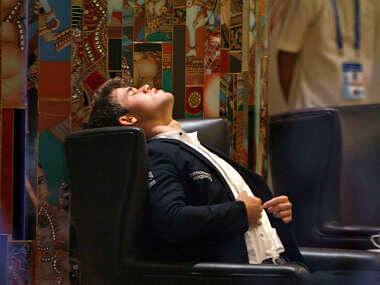 Chess: Magnus Carlsen beats Bill Gates in just 71 seconds