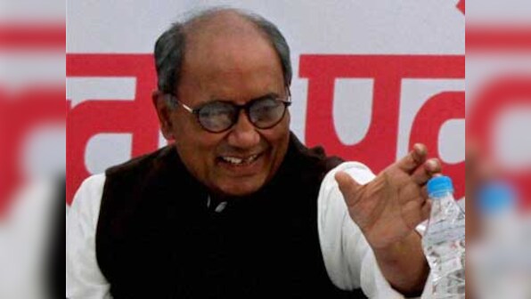 Gadkari's defamation case: Bailable warrant issued against Digvijaya Singh