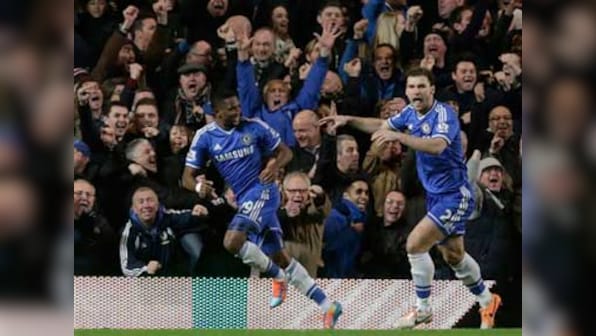 Eto'o hat-trick sinks Man United, Spurs pummel Swansea