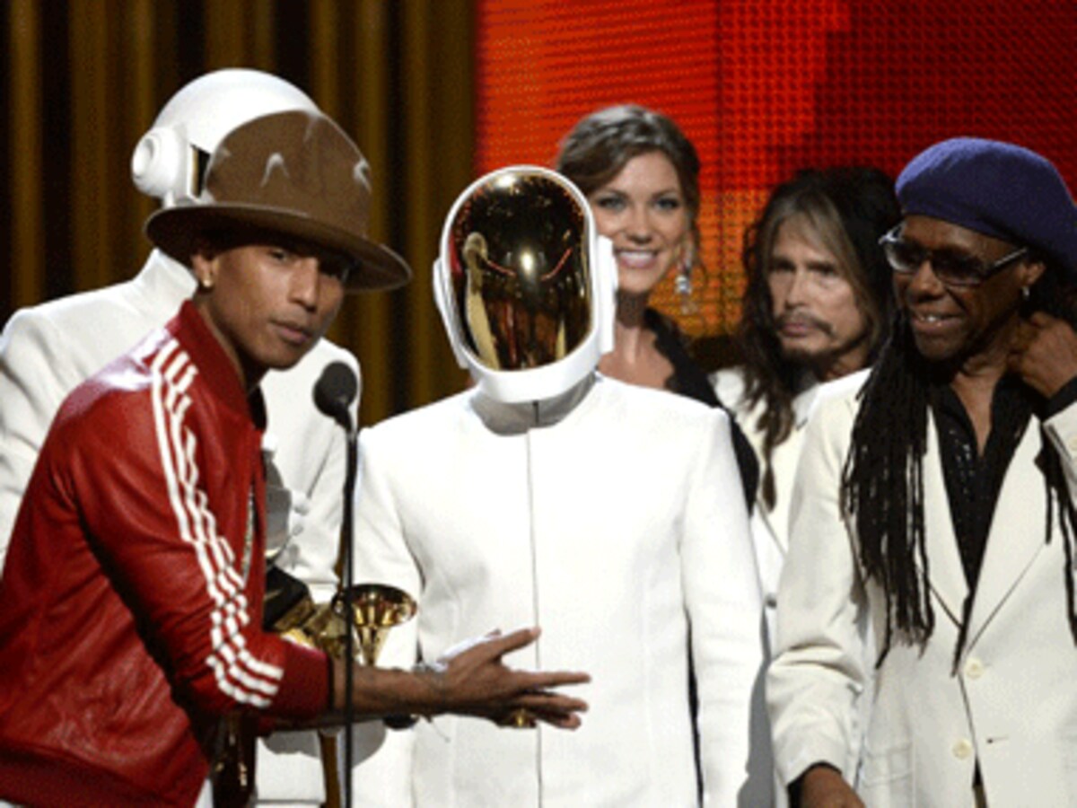 VIDEO] Daft Punk Wins Best Pop Group Performance Grammy, Pharrell