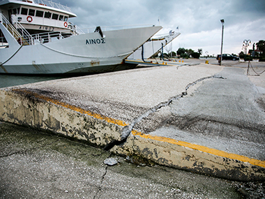 Greece declares emergency on quake-hit islands Greece declares emergency on quake-hit islands