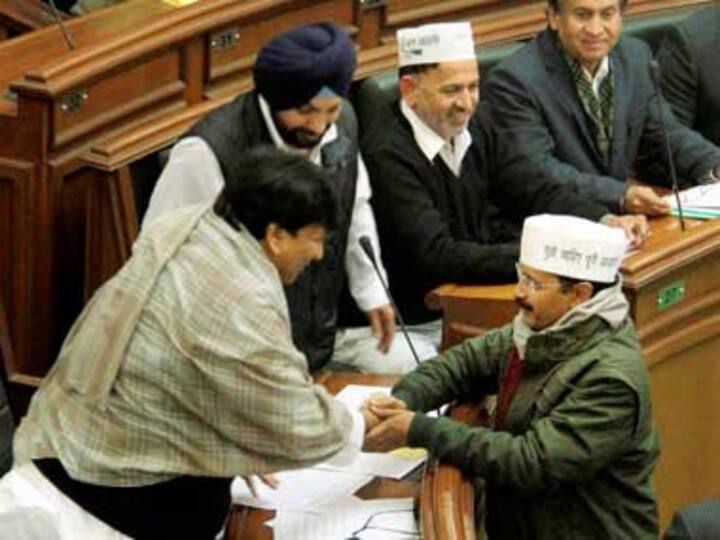 Live: Kejriwal's AAP govt wins trust vote in Delhi Assembly