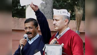 AAP must dump Somnath Bharti and look to Yogendra Yadav