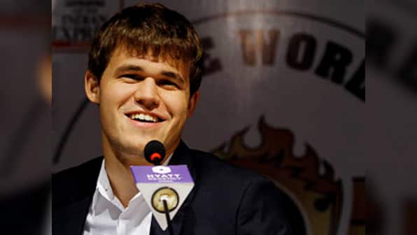 Carlsen checkmates Bill Gates in 9 moves