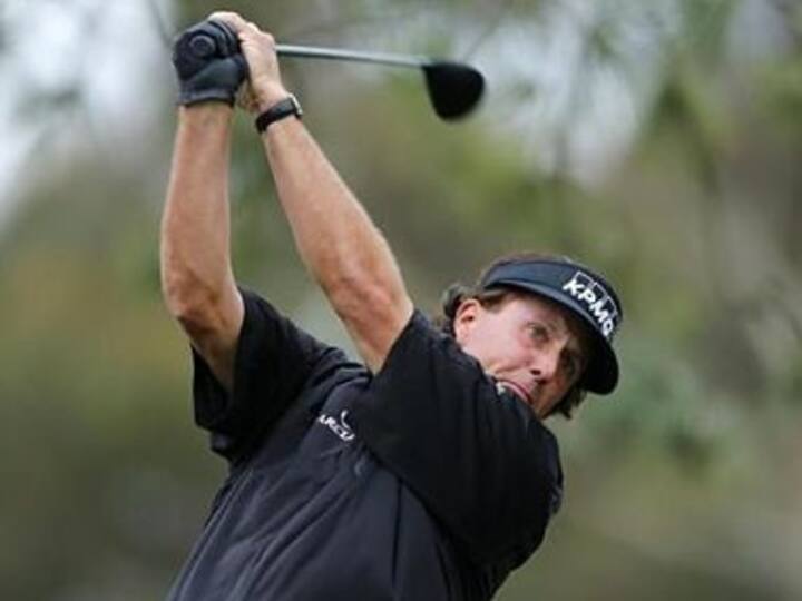 Mickelson plans to unleash "a whole different weapon" in 2014