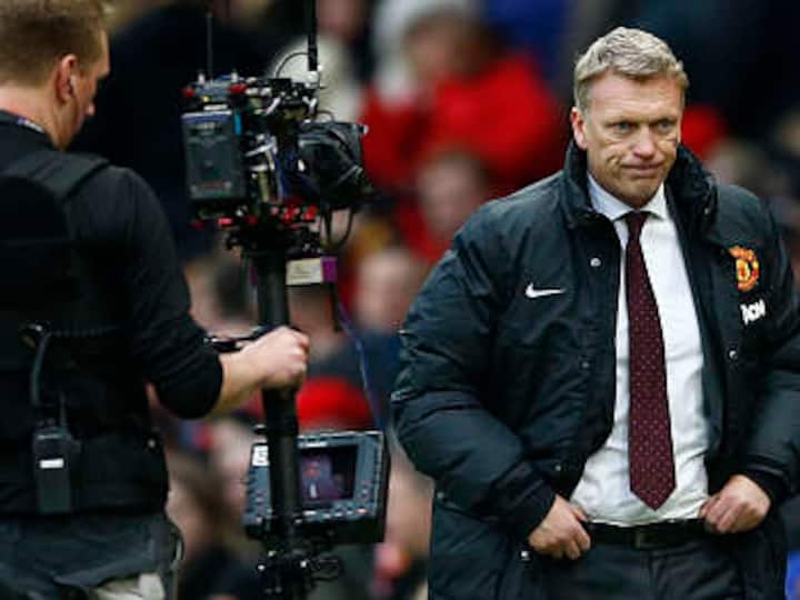 Angry Manchester United fans turn on Moyes