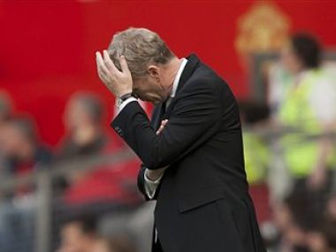 United's Moyes hits out at referee over penalty claim United's Moyes hits out at referee over penalty claim