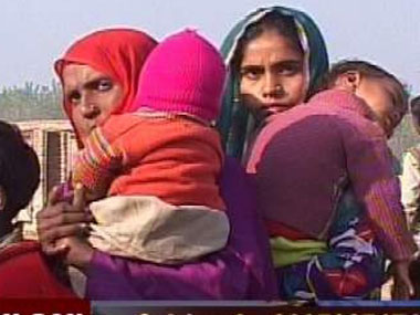 Muzaffarnagar: UP govt conducts medical camps for riot victims Muzaffarnagar: UP govt conducts medical camps for riot victims