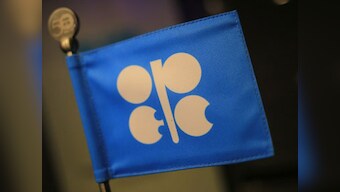 Saudi Arabia seeks extending cooperation between OPEC and non-OPEC oil producers to shore up crude prices
