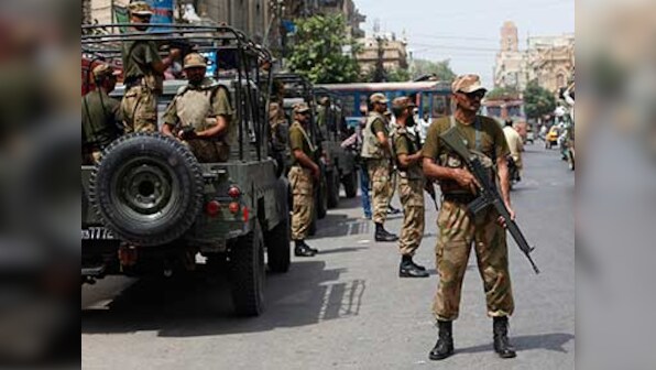 Pakistan: Police patrol in Peshawar bombed, 7 killed 