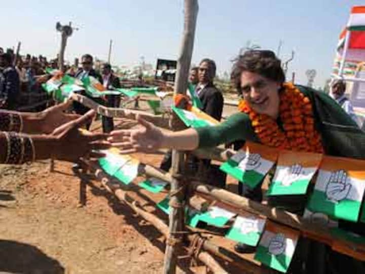 Priyanka Gandhi attends high-level meet, but she won't contest, says Cong