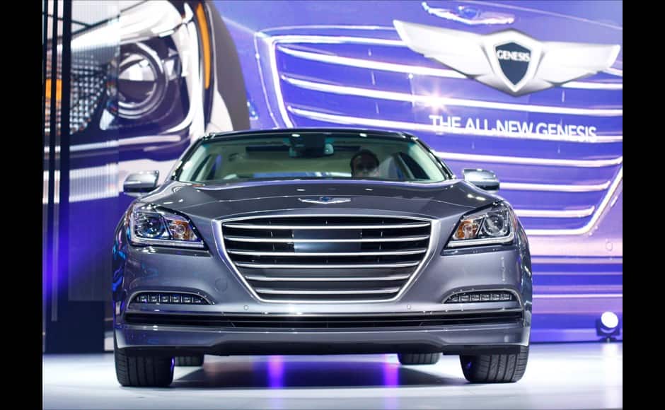 The new Hyundai Genesis is displayed during the press preview day of the North American International Auto Show in Detroit, Michigan January 13, 2014. REUTERS