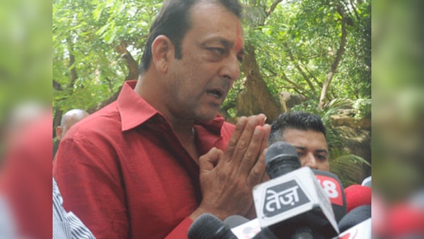 Sanjay Dutt prays at temple, dargah for his wife Maanayata 