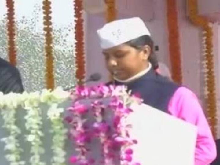 Cops claim Rakhi Birla's car was damaged by cricket ball