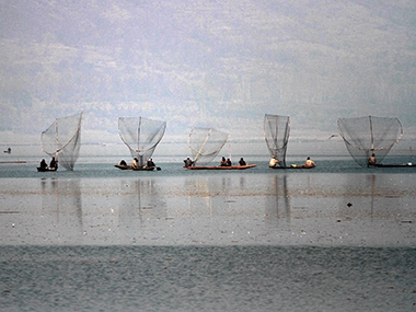 Why Asia’s second largest fresh water lake is dying a slow death Why Asia’s second largest fresh water lake is dying a slow death