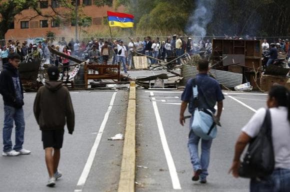 Venezuela Protests Escalate As Students, Security Forces Clash-World ...