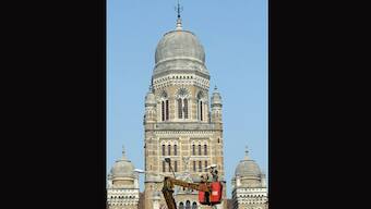 BMC presents populist budget of Rs 31,178 crore 