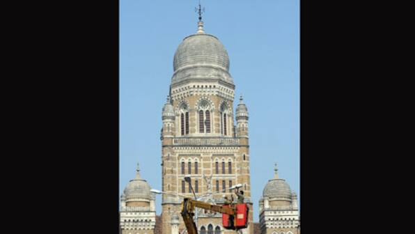 BMC presents populist budget of Rs 31,178 crore 