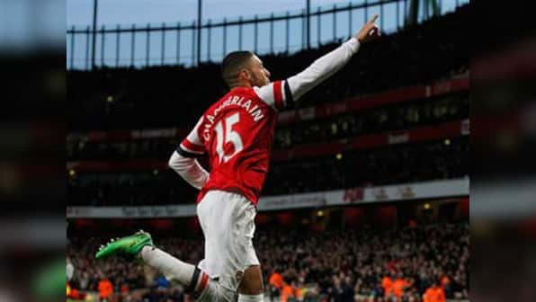 EPL: Oxlade-Chamberlain sends Arsenal top; Liverpool held