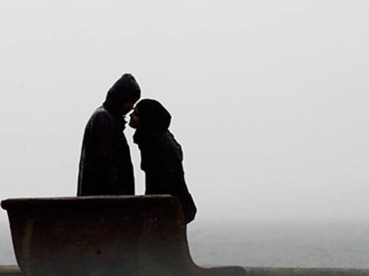 People feel happier, financially secure when they're in a relationship: poll People feel happier, financially secure when they're in a relationship: poll