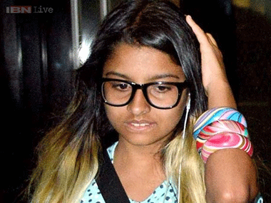 Farhan Akhtar's abs failed to impress his daughters Farhan Akhtar's abs failed to impress his daughters